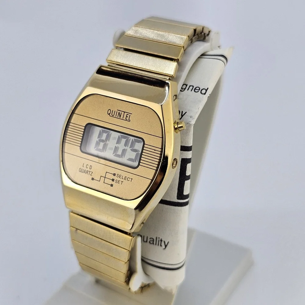 VTG Quintel Digital Unisex Watch 33MM DayDate Gold Expandable Band 6